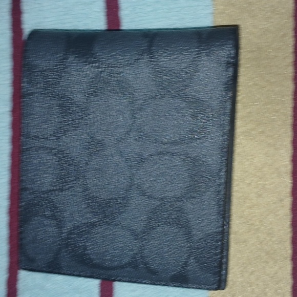 Coach Wolf Wallet Leather Keychain Set - Picture 9 of 13